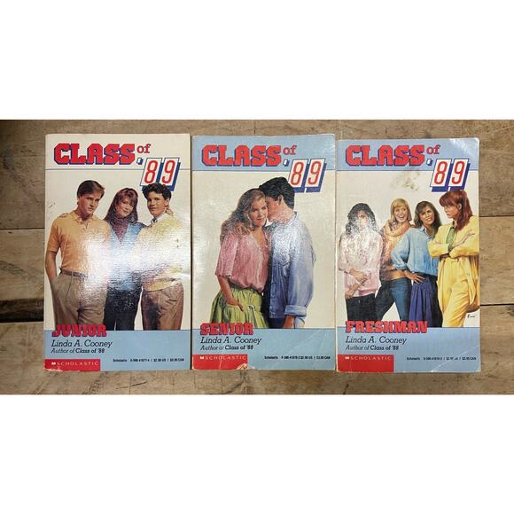 Class Of ‘89 PAPERBACK LOT Freshman Junior Senior Cooney, Vintage, Book, YA, 80s - Picture 1 of 5